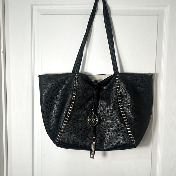 BCBG BLACK TOTE SHOULDER BAG WITH GOLD HARDWARE - Picture 1 of 7